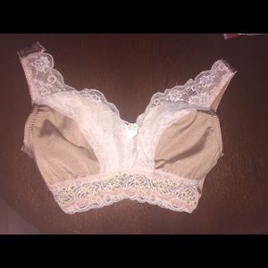Pin Up Metallic Lace Leisure Bra. Size XS.NWT